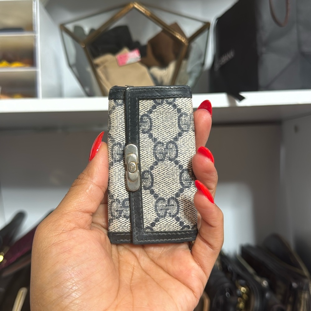 Gucci key holder